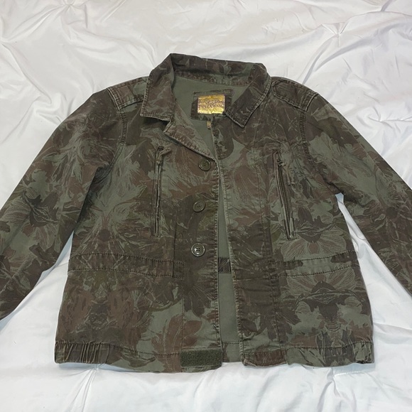 princess vera wang Jackets & Blazers - 🔵3/$25 Camo Style Jacket